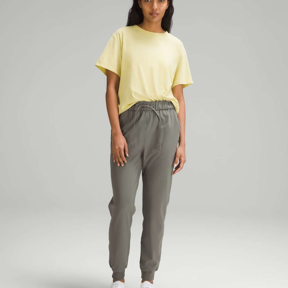 Lululemon Stretch High-Rise Jogger Full Length in Grey Sage